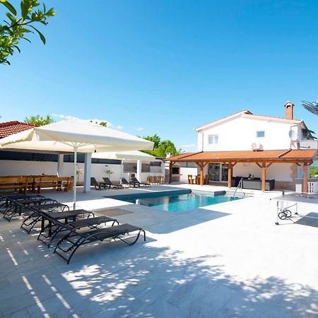 Vacation Villa Matic With 7 Bedrooms 신 외부 사진