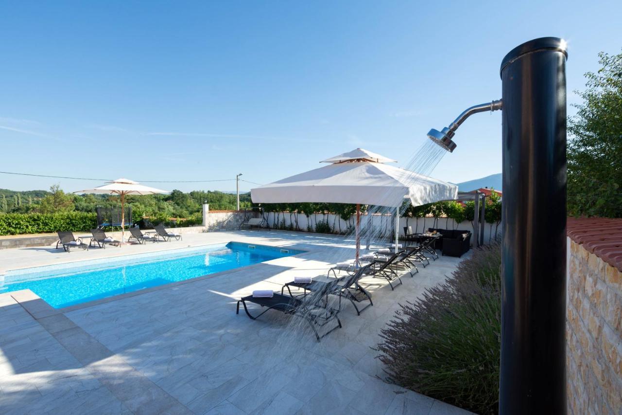 Vacation Villa Matic With 7 Bedrooms 신 외부 사진