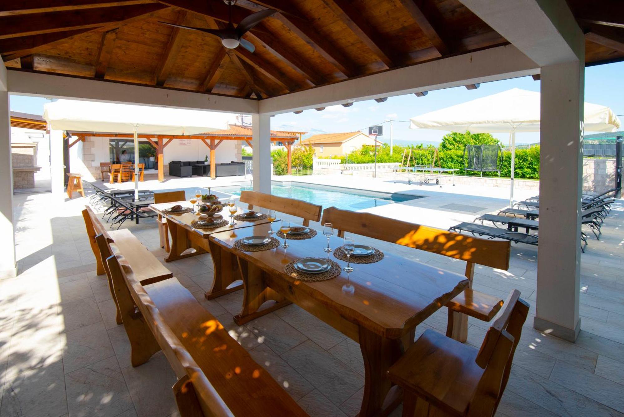 Vacation Villa Matic With 7 Bedrooms 신 외부 사진
